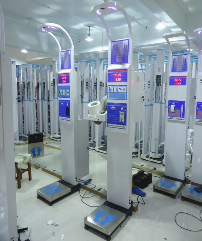 AC110V - máquina de la altura y del peso de 220V Digitaces con el metro de la presión arterial