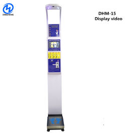 La escala de la altura y del peso de la escala del peso del gimnasio DHM-15 exhibe el vídeo y la publicidad de la escala de la moneda BMI de la medida del peso